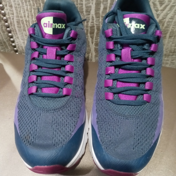 Nike Air Max 95 Athletic Shoes/Sneakers - Picture 14 of 14